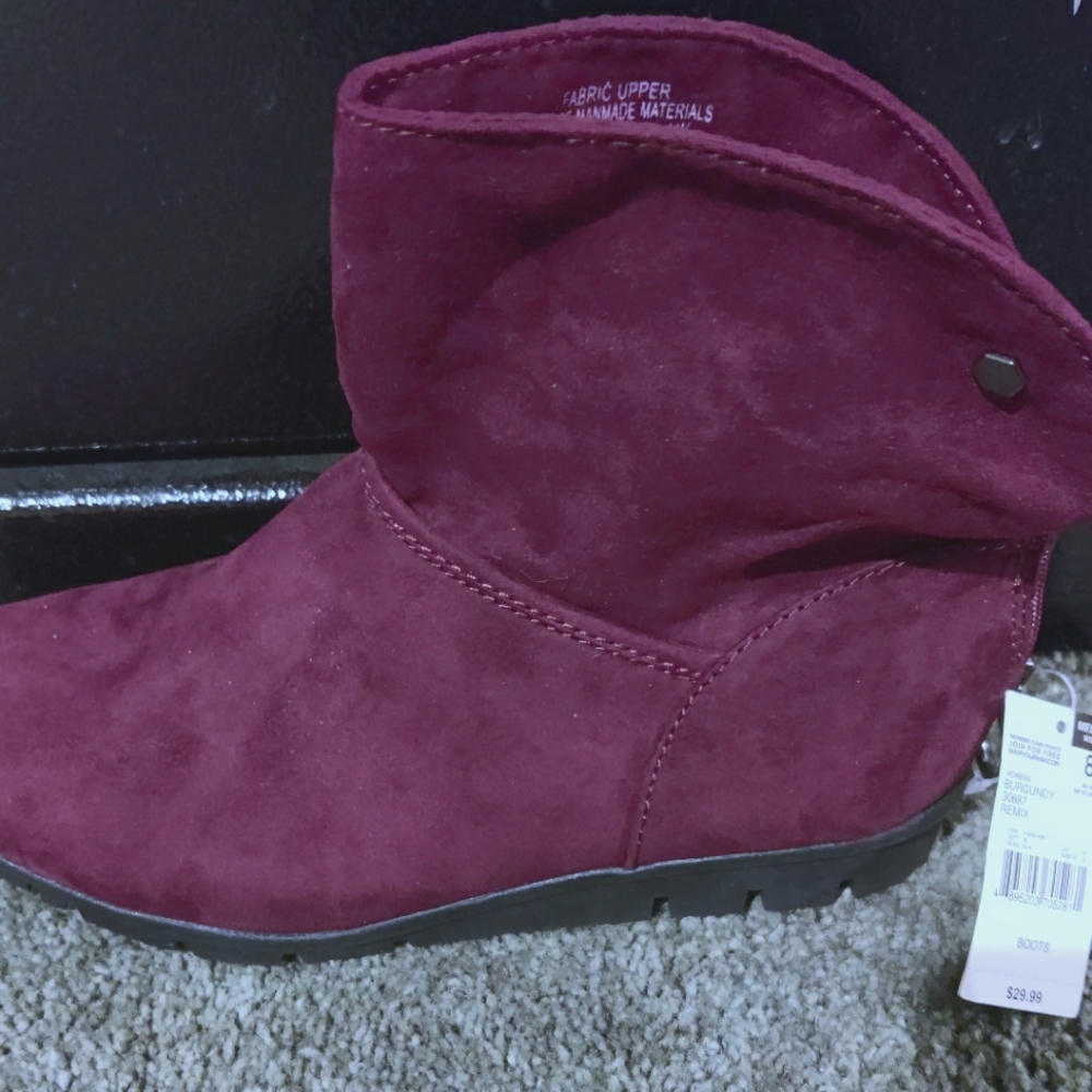 New pair of short boots